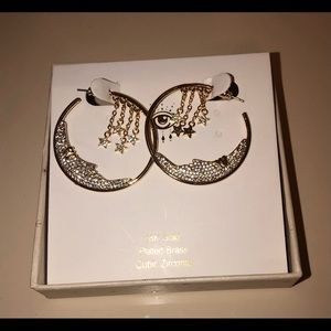 Crescent moon with hanging stars earrings